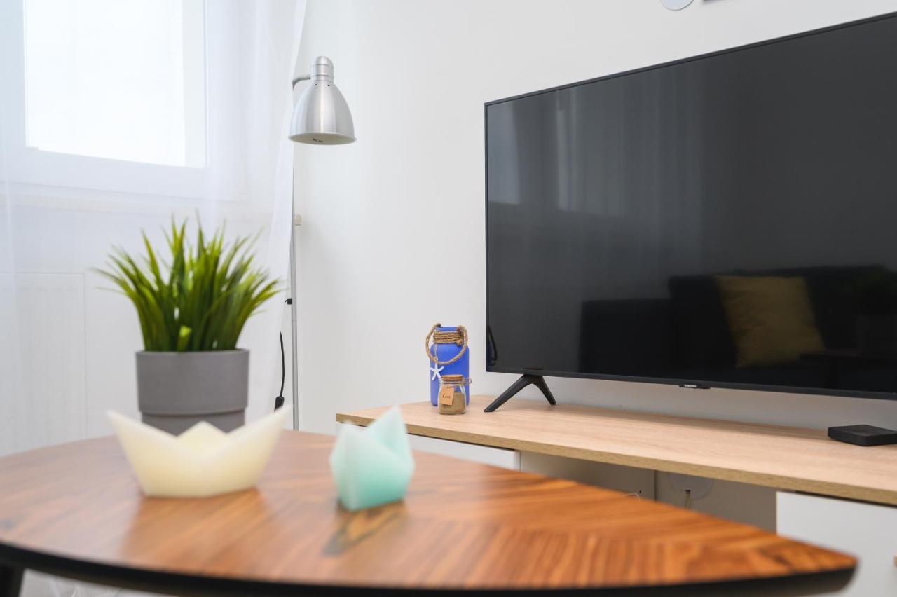 Apartament Blue Brzezno Prostywynajem Gdansk Brzezno Lägenhet Exteriör bild